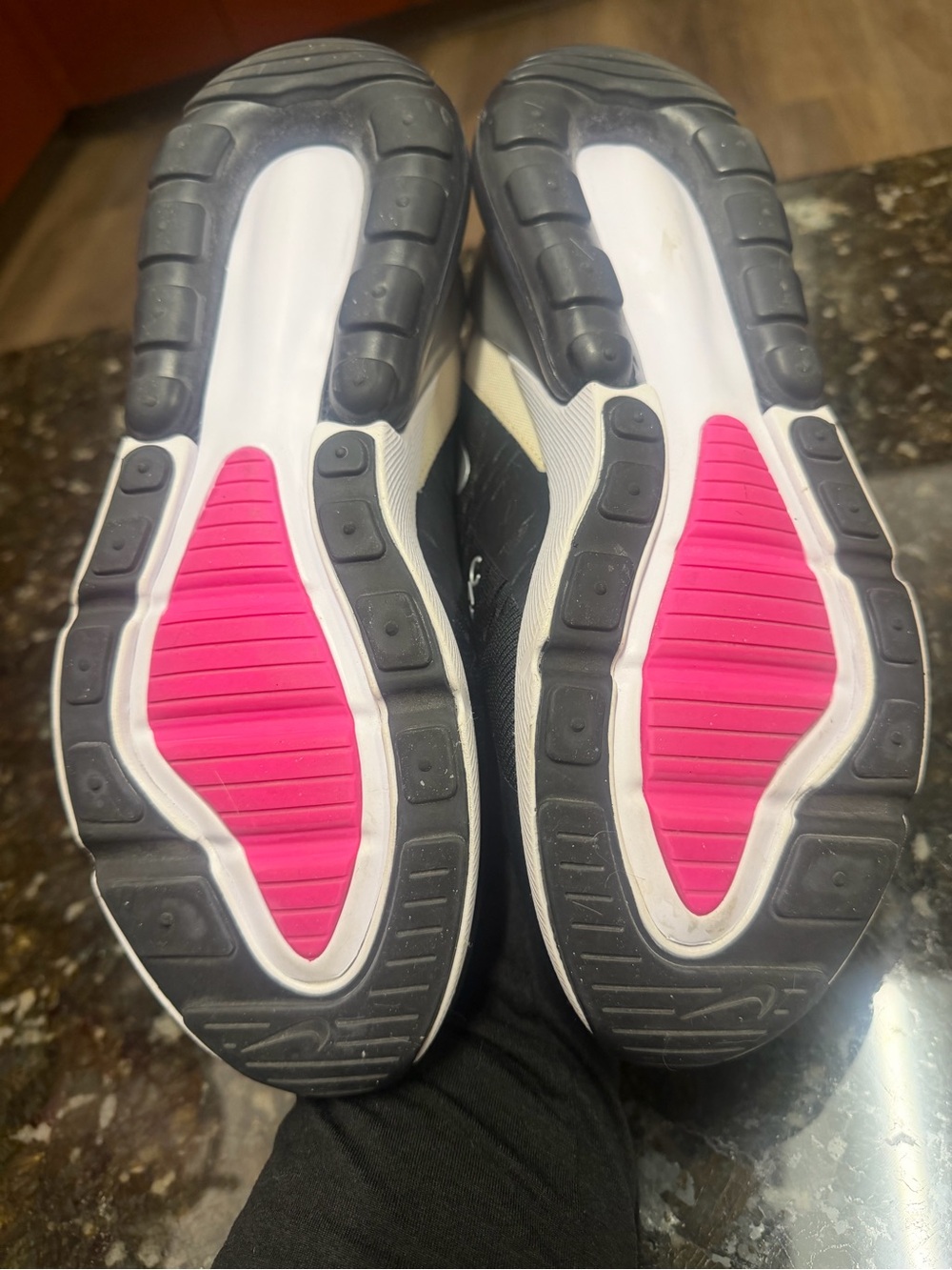 Nike Wome’s Black and White Air Max 270-Style Sneaker - Picture 6 of 6